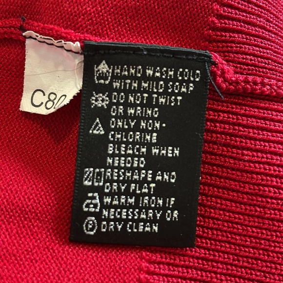 August Silk Knits Red Cartigan Embroidery Sequins Sleeve Back Floral Designs - Picture 12 of 12